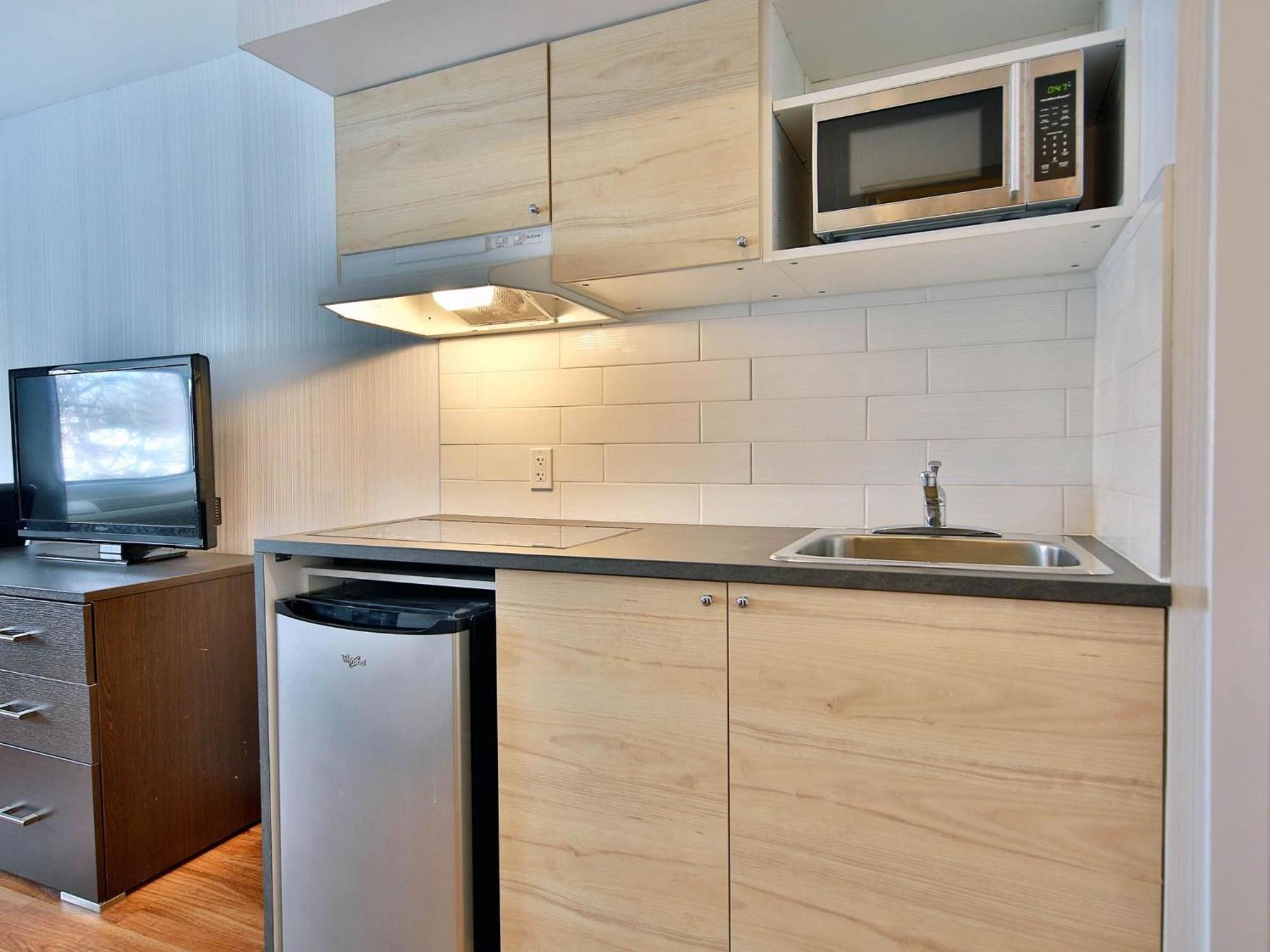Hotel Newstar Montreal Ngoại thất bức ảnh